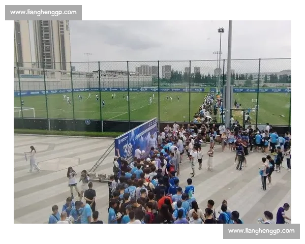 原来世界杯还能这么玩球迷嘉年华颠覆你的想象！