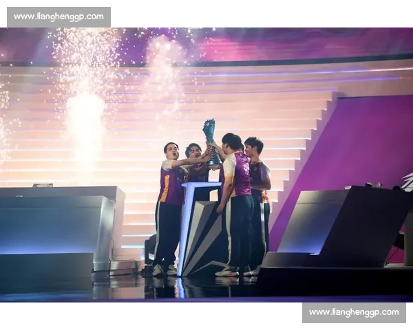 战歌嘹亮,誓言铿锵,英雄联盟手游战队出征,荣耀归来! 战歌嘹亮,誓言铿锵,英雄联盟手游战队出征,荣耀归来!