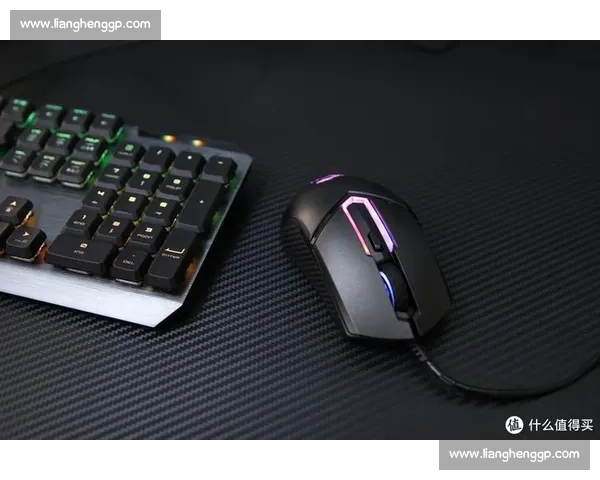 鼠标、键盘哪个是你的“灵魂伴侣”电竞外设深度测评! 鼠标、键盘哪个是你的“灵魂伴侣”电竞外设深度测评!