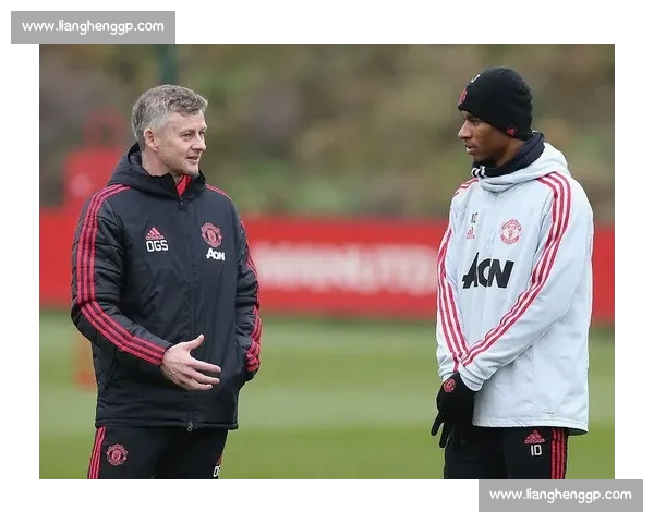 奥尔莫闪耀!莱比锡欧冠之路再添变数,球迷直呼过瘾 奥尔莫闪耀!莱比锡欧冠之路再添变数,球迷直呼过瘾